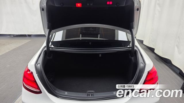 Mercedes-Benz E-Class E300 Exclusive