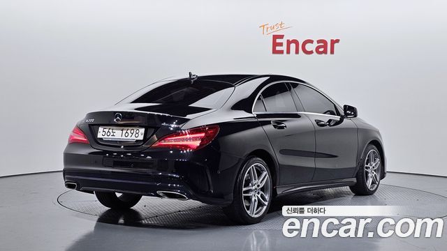 Mercedes-Benz CLA-Class CLA220 AMG Line