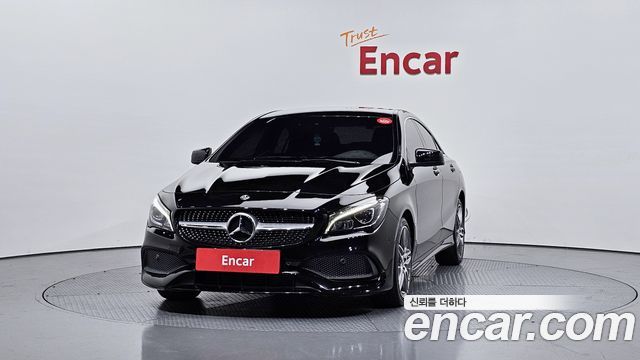 Mercedes-Benz CLA-Class CLA220 AMG Line