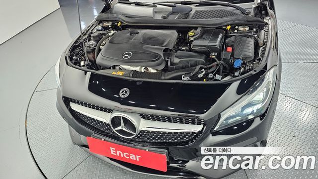 Mercedes-Benz CLA-Class CLA220 AMG Line