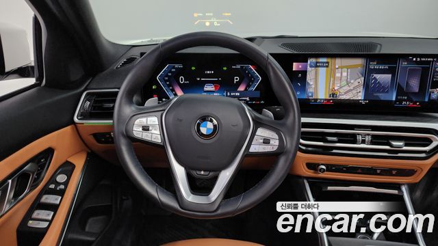 BMW 3-Series 320i
