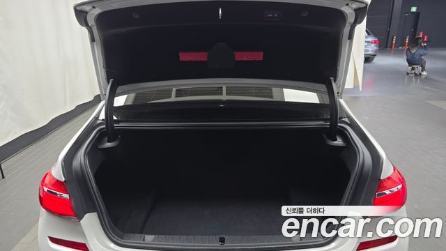 BMW 7-Series 730Ld xDrive M Sport