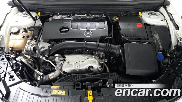 Mercedes-Benz GLB-Class GLB250 4MATIC