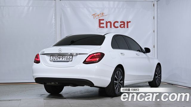 Mercedes-Benz C-Class C200