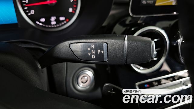 Mercedes-Benz C-Class C200