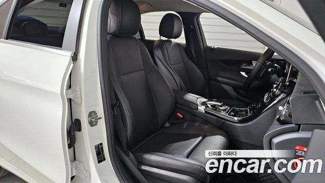 Mercedes-Benz C-Class C200