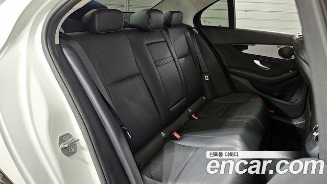 Mercedes-Benz C-Class C200