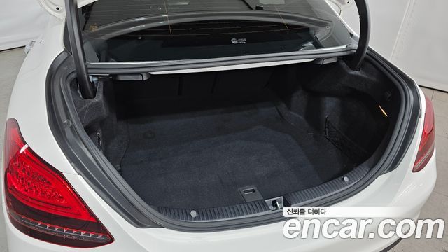 Mercedes-Benz C-Class C200