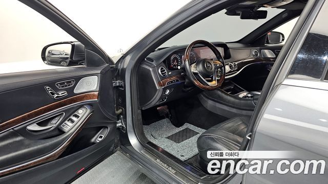 Mercedes-Benz S-Class S560L 4MATIC