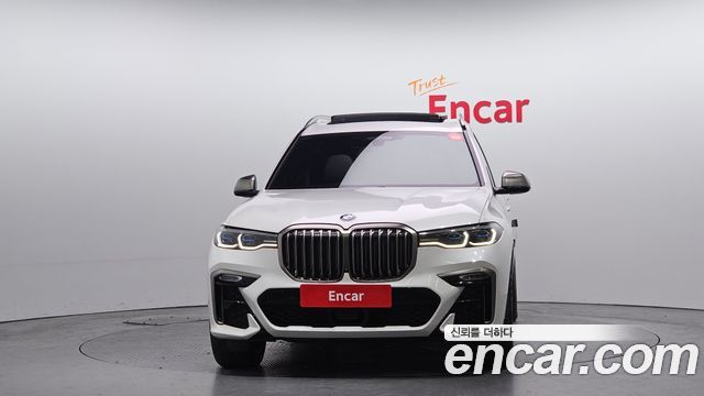 BMW X7 M50i 6STR