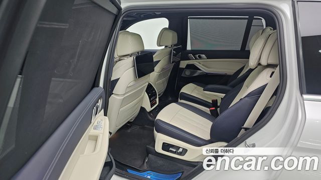 BMW X7 M50i 6STR