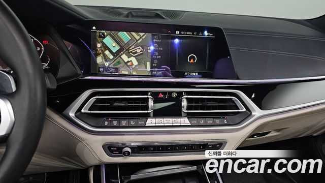 BMW X7 M50i 6STR