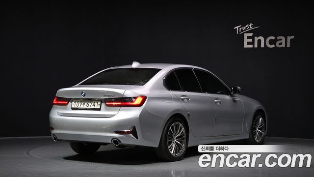 BMW 3-Series 320d Luxury