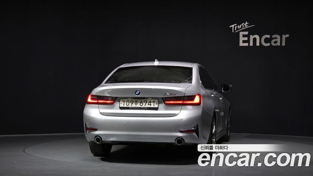 BMW 3-Series 320d Luxury