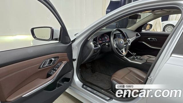 BMW 3-Series 320d Luxury