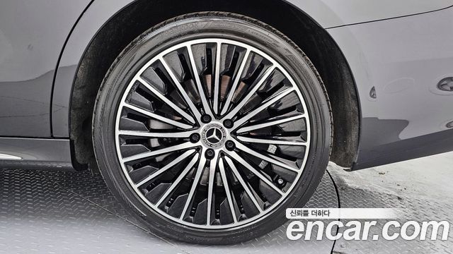 Mercedes-Benz E-Class E450 4MATIC Exclusive