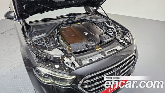Mercedes-Benz E-Class E450 4MATIC Exclusive