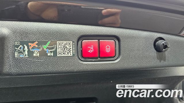 Mercedes-Benz E-Class E450 4MATIC Exclusive