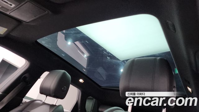 Land Rover Range Rover Evoque D180 R-Dynamic SE