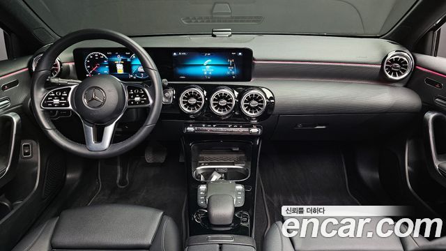 Mercedes-Benz A-Class A250 4MATIC Sedan