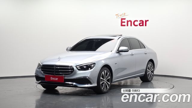 Mercedes-Benz E-Class E300e 4MATIC Exclusive