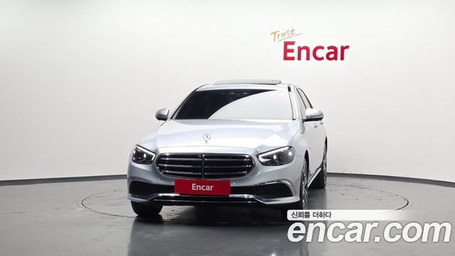 Mercedes-Benz E-Class E300e 4MATIC Exclusive