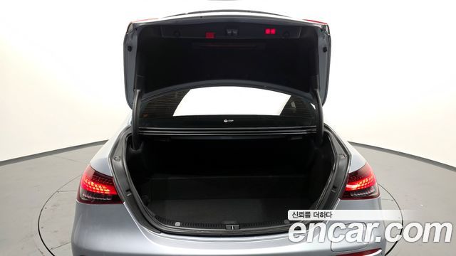 Mercedes-Benz E-Class E300e 4MATIC Exclusive