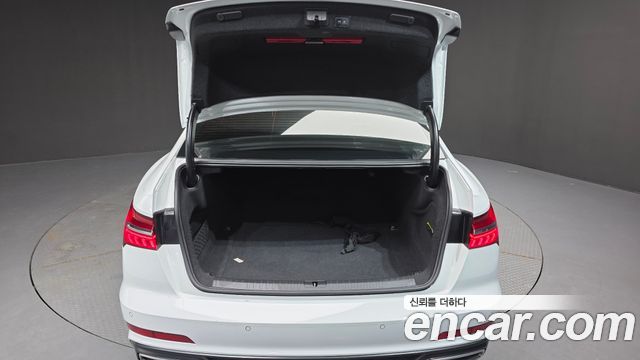 Audi A6 (C8) 40 TDI Quattro Premium