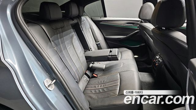 BMW 5-Series 520d M Sport package