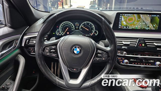 BMW 5-Series 520d M Sport package