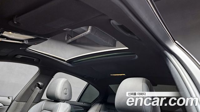 BMW 5-Series 520d M Sport package