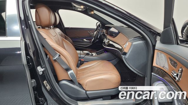 Mercedes-Benz S-Class Maybach S560 4MATIC