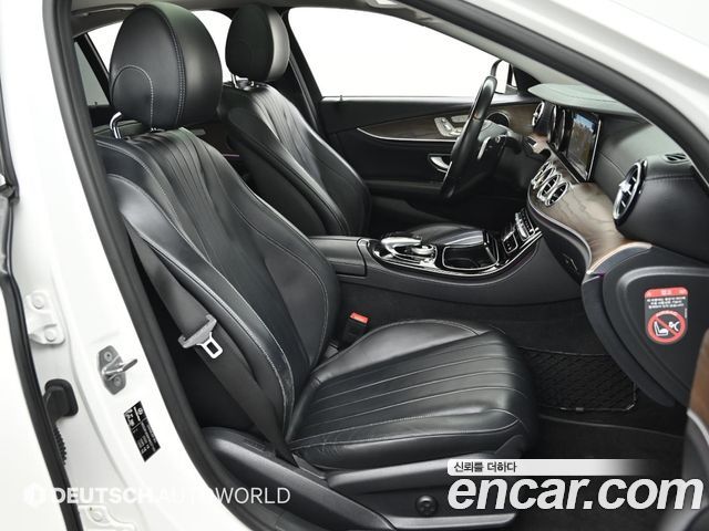 Mercedes-Benz E-Class E220d Exclusive