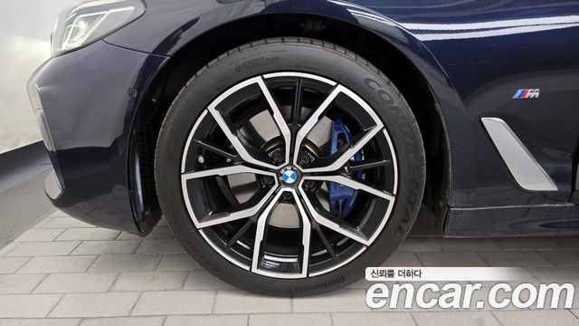 BMW 5-Series 530i xDrive M Sport Package