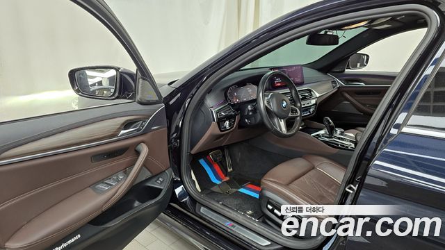 BMW 5-Series 530i xDrive M Sport Package