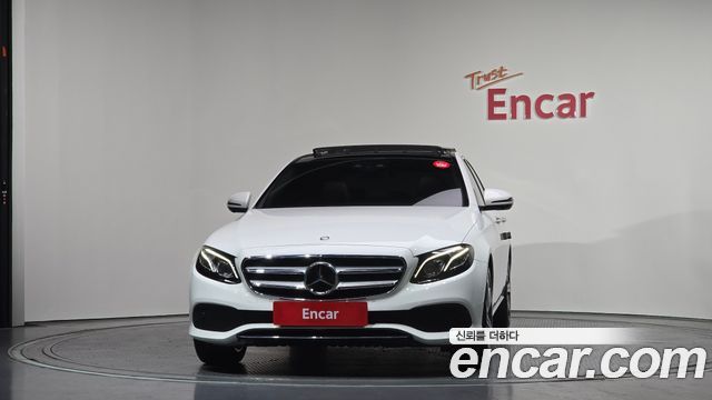 Mercedes-Benz E-Class E300 AV Intelligent Drive