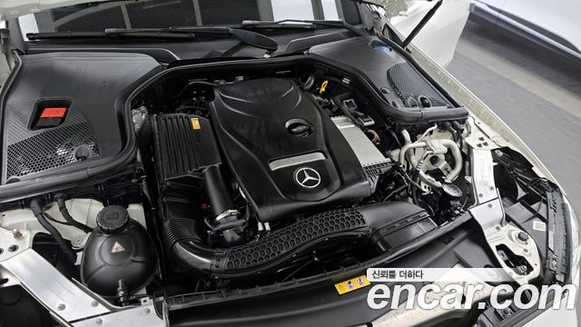 Mercedes-Benz E-Class E300 AV Intelligent Drive