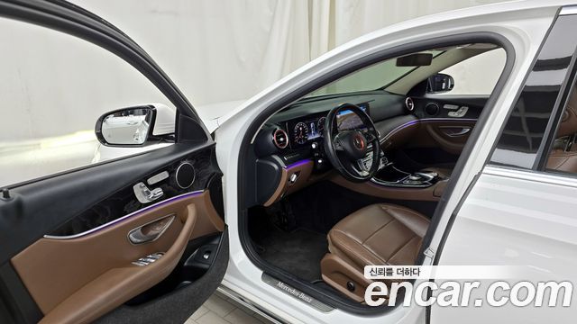 Mercedes-Benz E-Class E300 AV Intelligent Drive
