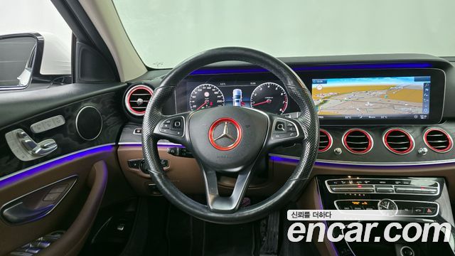 Mercedes-Benz E-Class E300 AV Intelligent Drive