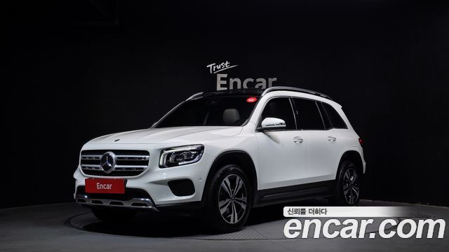 Mercedes-Benz GLB-Class GLB220