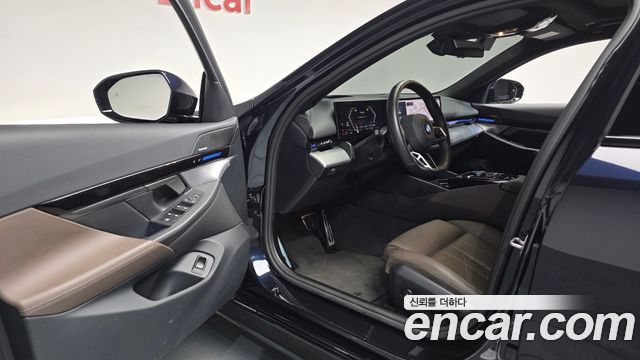 BMW 5-Series 520i M Sport