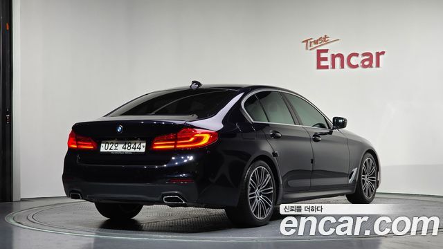 BMW 5-Series 530i M Sport Package Plus
