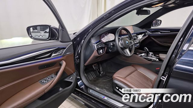 BMW 5-Series 530i M Sport Package Plus