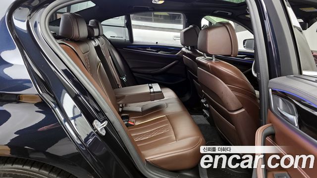 BMW 5-Series 530i M Sport Package Plus