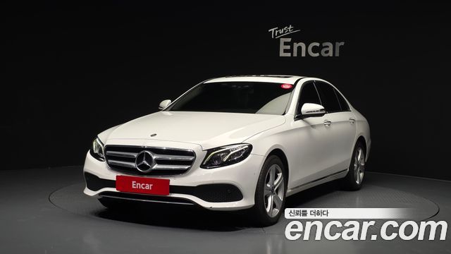 Mercedes-Benz E-Class E220d 4MATIC Avantgarde