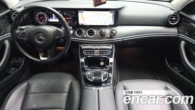 Mercedes-Benz E-Class E220d 4MATIC Avantgarde