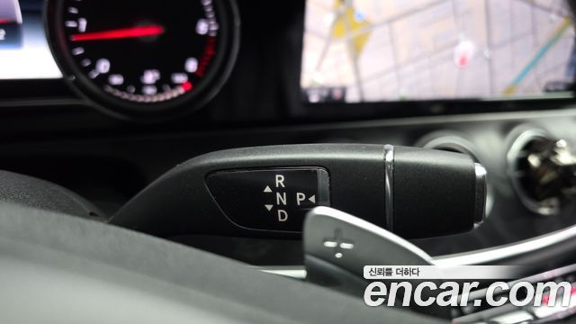 Mercedes-Benz E-Class E220d 4MATIC Avantgarde