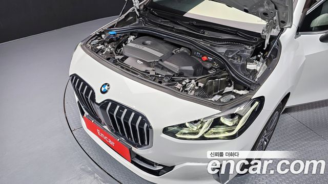 BMW 2-Series 220i Luxury