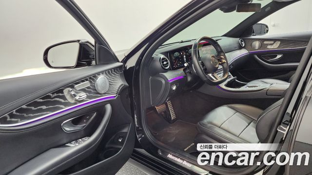 Mercedes-Benz E-Class E350 4MATIC AMG Line