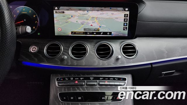 Mercedes-Benz E-Class E350 4MATIC AMG Line
